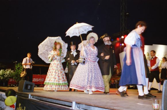 Elegant tanzen die Biedermeier